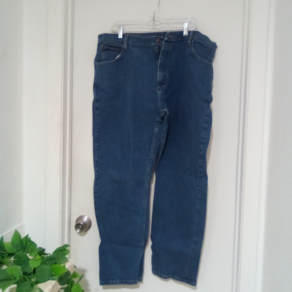 Wrangler blue jeans men pants casual or work size 40 x 30